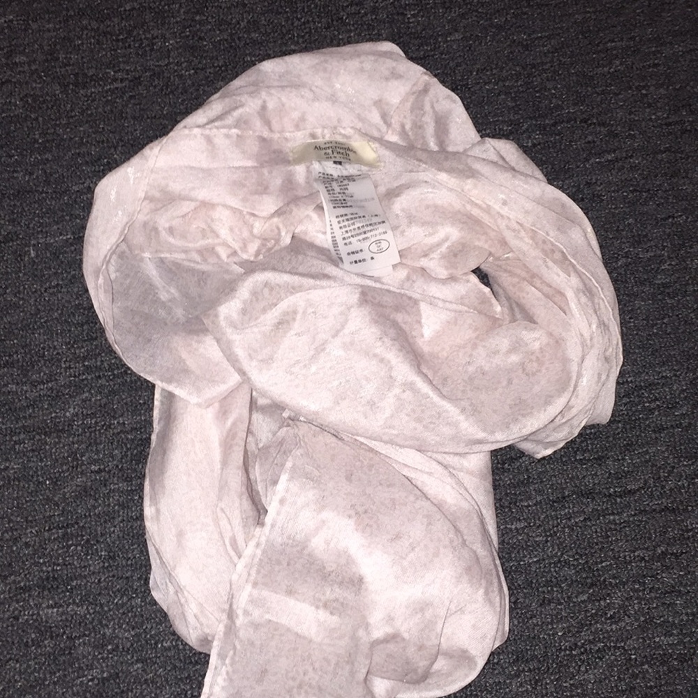 Abercrombie and Fitch infinity scarf